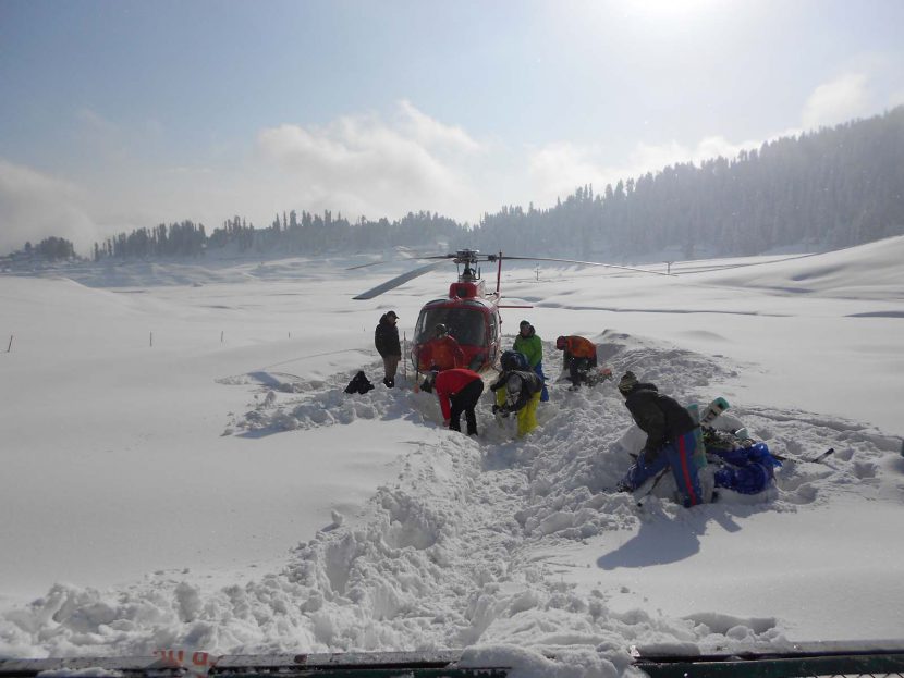 Kashmir Heli skiing Packages