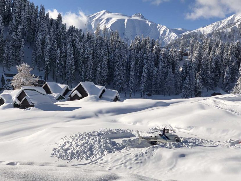 Hesli Skiing In Gulmarg Kashmir